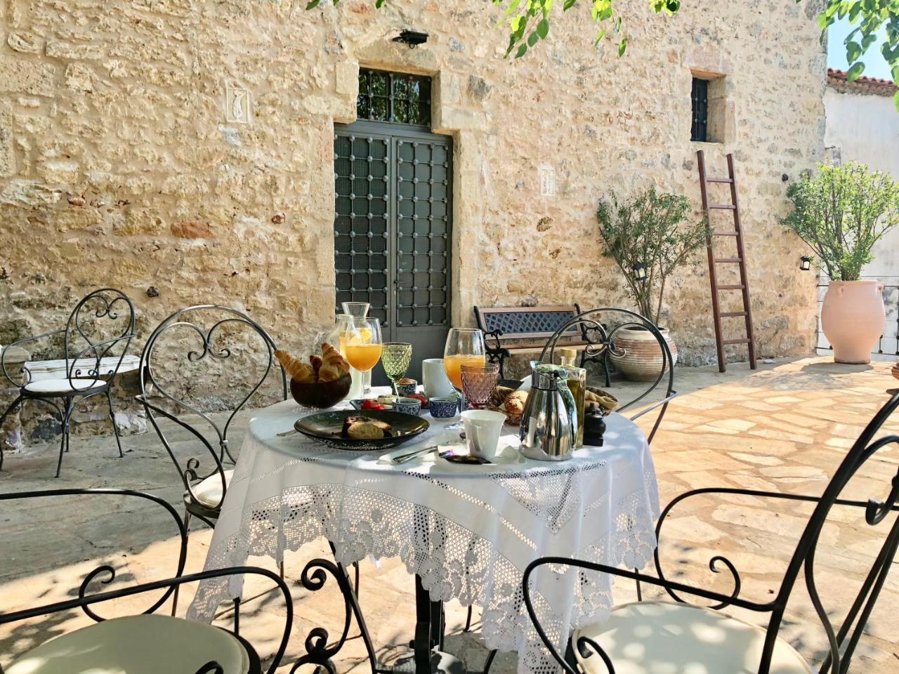 Villa Vager Mani Hotel Kalamata Exterior foto